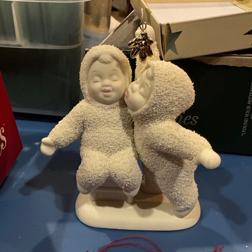 Department 56 Cream Twin Baby Figurine Pair